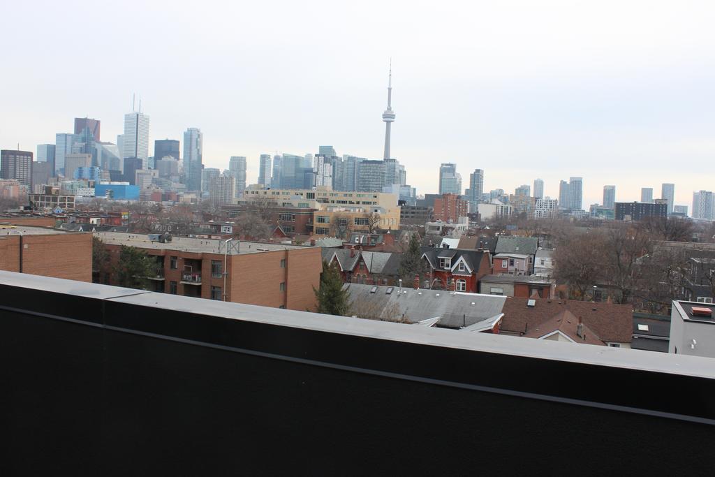 Atlas Suites- Furnished Apartments-College Street, Toronto Exterior photo